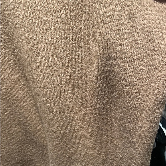 Vince Camuto Soft Sweater in Warm Brown, exposed mid-seam, relaxed fit - Picture 7 of 8